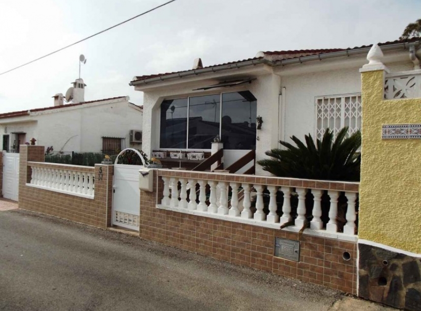 Bargain Cheap Villa for sale near Ciudad Quesada, Spain