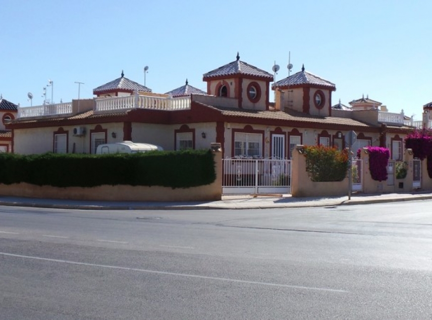 Cheap Bargain property for sale in Playa Flamenca Costa Blanca Spain