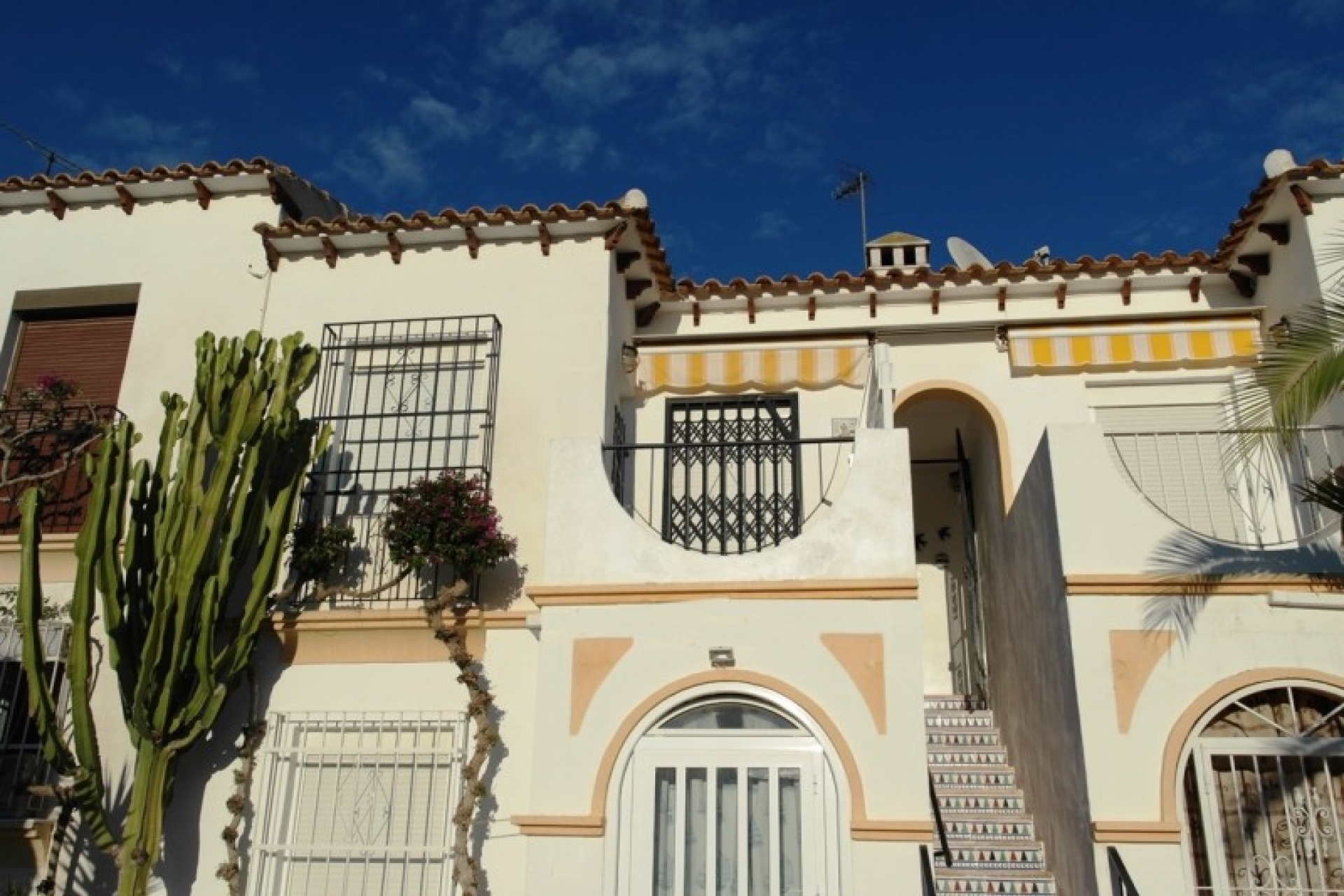 Cheap Bargain property for sale in Villamartin Costa Blanca Spain