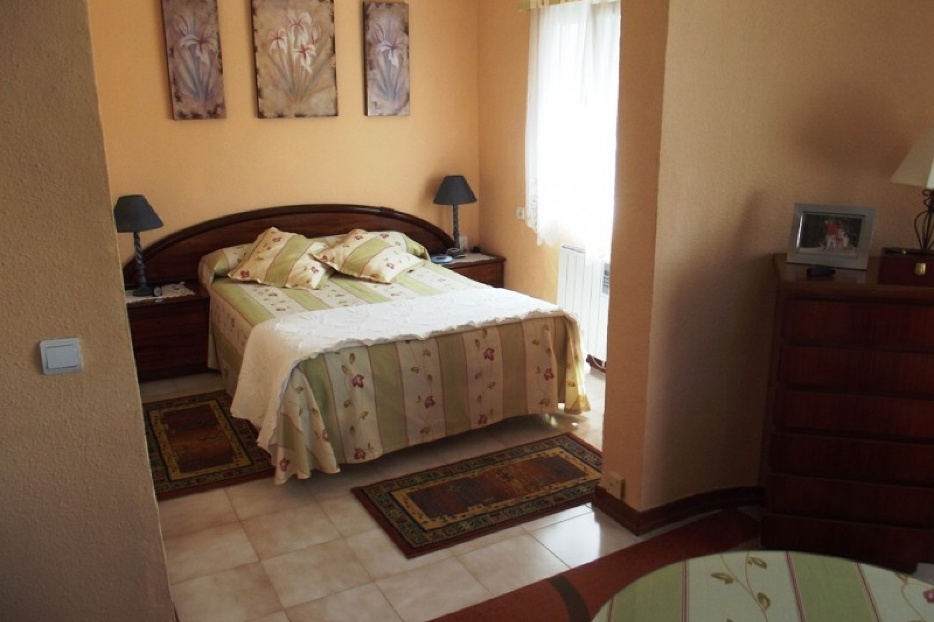 cheap bargain villa for sale La Siesta, master bedroom 1
