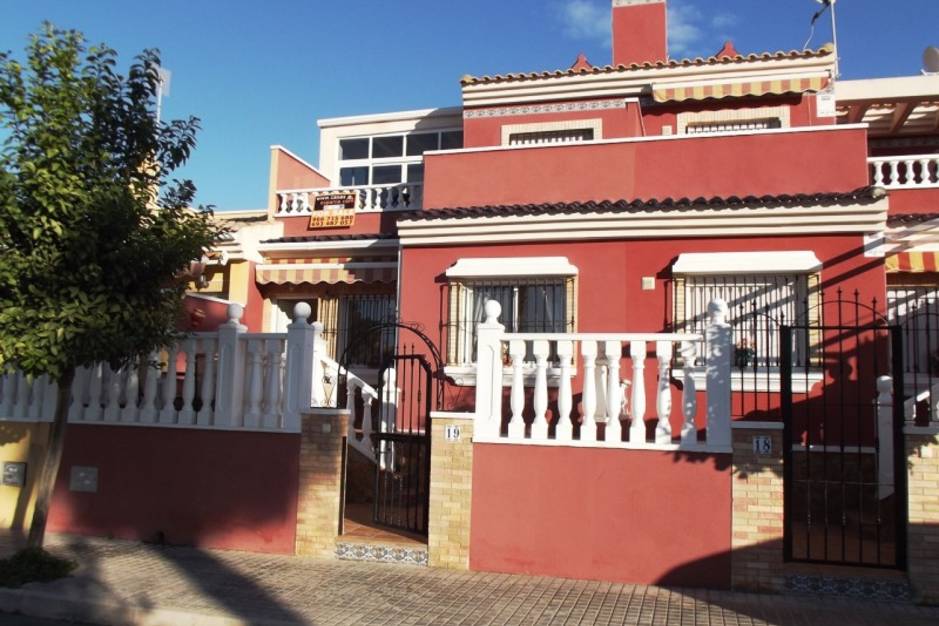 Luxury townhouse for sale Orreta 3, close to Torrevieja, Costa Blanca