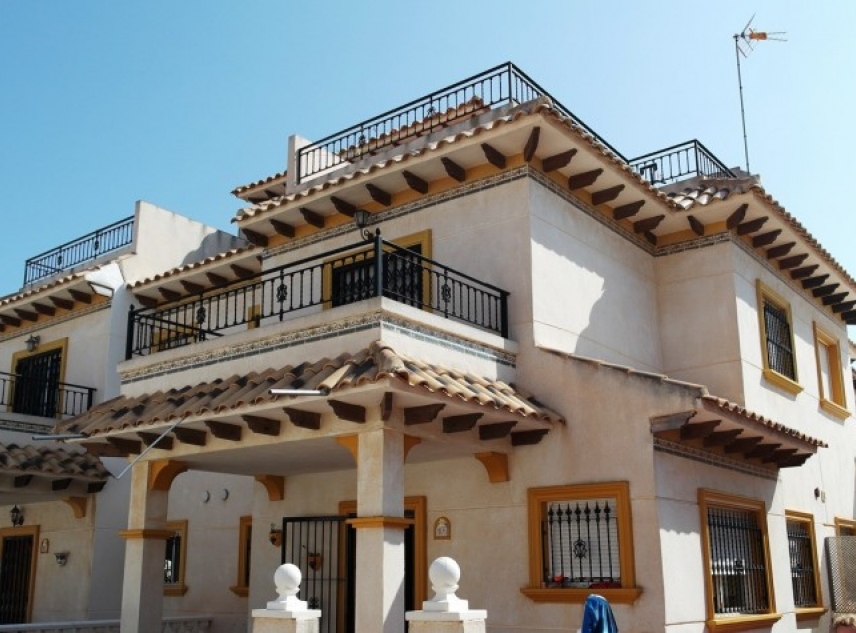 Playa Flamenca bargain property for sale Costa Blanca Spain