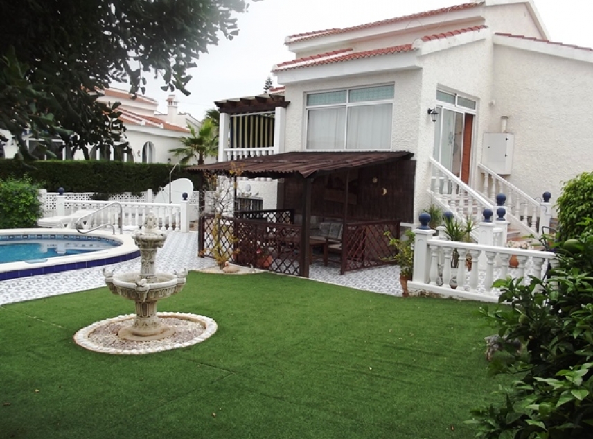 Spains Costa Blanca near Guardamar and Torrevieja, for sale in Ciudad Quesada, cheap, bargain property.