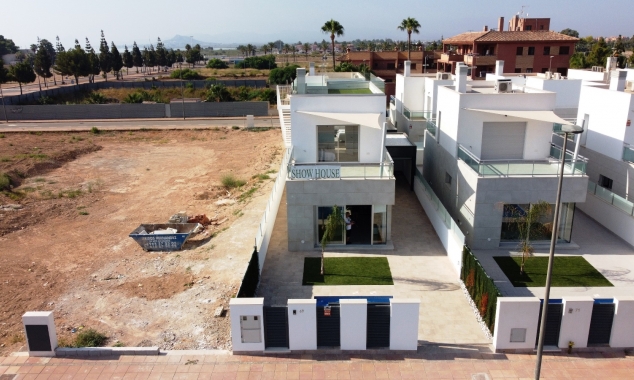 Villa for sale - New Property for sale - Los Alcazares - Serena Golf and Beach Resort