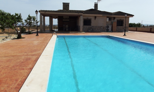 Villa for sale - Propriété à vendre - Los Montesinos - La Herrada