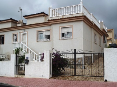 Buy Cheap Bungalow in Benimar Alicante Costa Blanca. The best oportunities