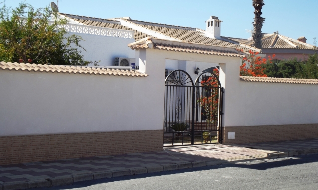 Archived - Villa for sale - Torrevieja - La Siesta