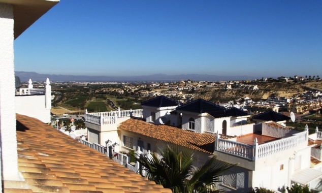 Property for sale on Spains Costa Blanca, cheap bargain property on La Marquesa Golf, Ciudad Quesada.