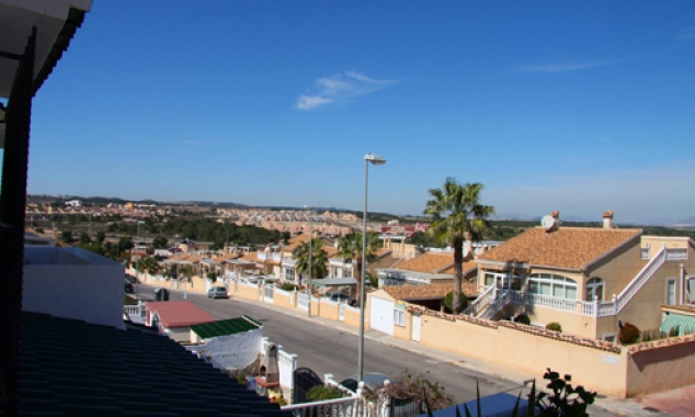 Los Altos cheap bargain property for sale near La Zenia Spain