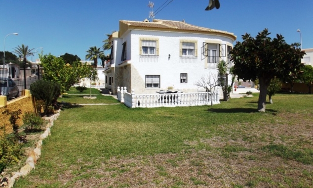 Cheap bargain detached villa for sale La Siesta Costa Blanca