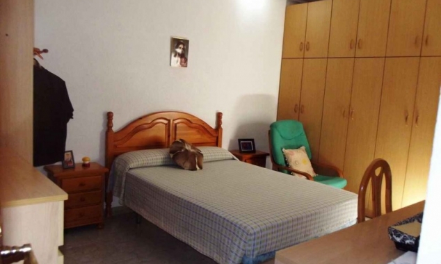 bargain villa los montesinos bedroom 4