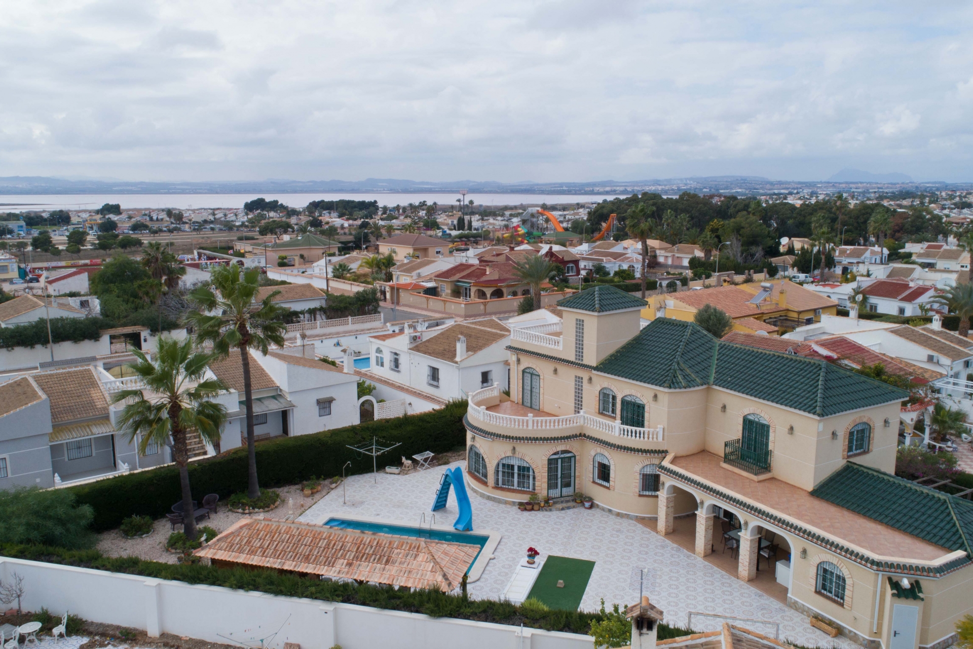 Property for sale - Villa for sale - Torrevieja - El Chaparral