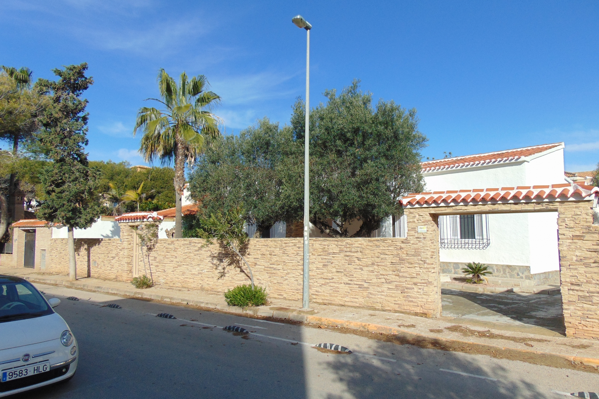 Property on Hold - Villa for sale - Orihuela Costa - La Zenia