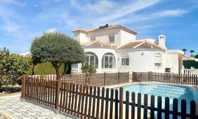 Villa for sale - Property for sale - Torrevieja - La Siesta