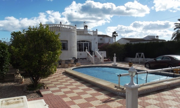 Close to Torrevieja and La Siesta, Costa Blanca, Spain, cheap Villa bargain for sale,  property for sale in San Luis.